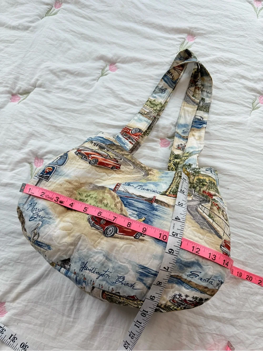 Vintage Scenic Car Print Quilted Beach Summer Tote Bag